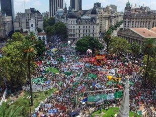 Macri enfrenta sua primeira jornada nacional de luta contra o ajuste