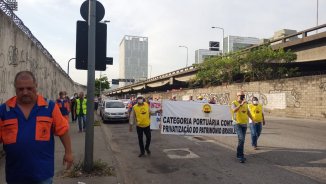  Portuários no Rio fazem paralisação em meio a greve nacional da categoria