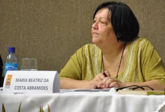 Bia Abramides, professora da PUC, declara seu apoio a entrada do MRT no PSOL