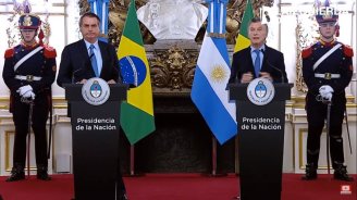 Bolsonaro visitó Argentina y fue repudiado en las calles - YouTube