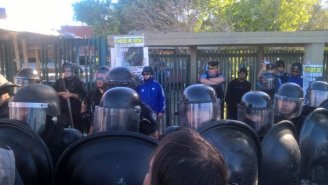 URGENTE: Fábrica MAM é despejada em Neuquén (Argentina) e feriram um deputado da Frente de Esquerda