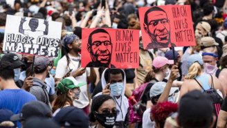 Recorde de buscas por "racismo" é reflexo da luta internacional antirracista no Brasil