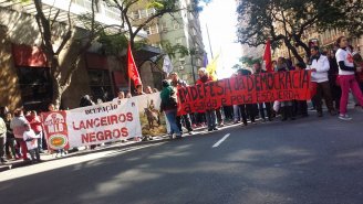 Contra ameaça de despejo, Ocupação Lanceiros Negros resiste em Porto Alegre