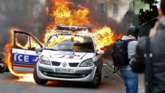 Radicalizam-se as manifestações na França e continua a repressão