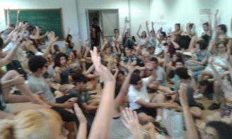 Estudantes do Instituto de Artes tiram paralisação com indicativo de greve