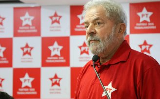 Contra a reacionária Lava Jato, não existe a palavra "luta" no discurso de Lula