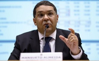 Secretário do Tesouro Nacional de Temer e Bolsonaro quer fim do aumento do salário mínimo