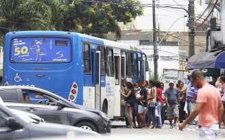 População denuncia falta de ônibus em Salvador: locaute pró-Bolsonaro nas eleições?