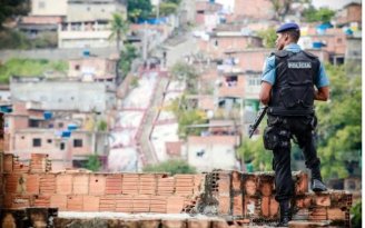Em meio à crise da violência policial no Rio, 18 das 38 UPPs poderão ser extintas 