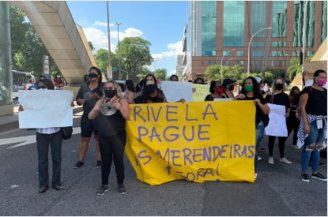 Merendeiras terceirizadas no Rio protestam contra atraso de 3 meses de salários 