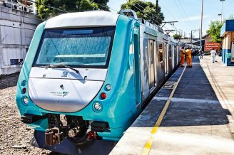 SuperVia retira 40 trens de circulação, precarizando ainda mais o serviço