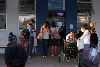 Falta de fraldas geriátricas prejudica pacientes e enfermeiros no Mário Gatti