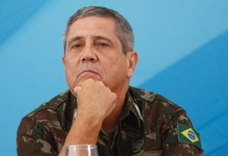 General Braga Netto admite que a intervenção no RJ não tem nada a ver com segurança pública