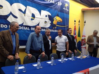 PSDB decide em votação se abandona governo Temer, Doria cancelou a agenda para comparecer
