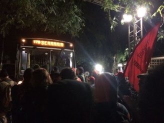 Sindicato dos rodoviários de Porto Alegre boicota a greve e centrais preparam bloqueios nas garagens