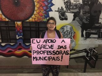 Estudantes da PUC/SP apoiam greve dos professores municipais de São Paulo