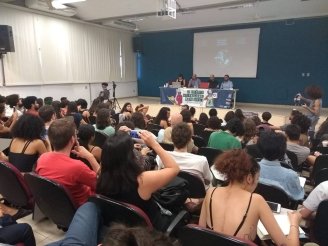 CEMARX: Auditório lotado na mesa "Arte da Estratégia e Revolução Socialista no Século XXI", na Unicamp