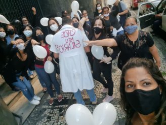 Trabalhadores da saúde fazem ato no Rio contra atraso de salários