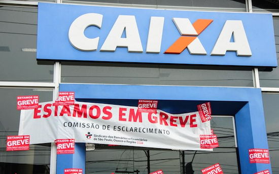 Gerentes da CAIXA do centro de São Paulo se organizam para entrar em greve nesta quinta
