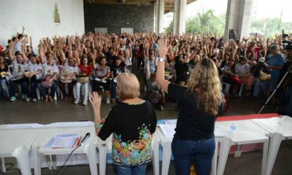 Aprovada greve na educação em Minas Gerais