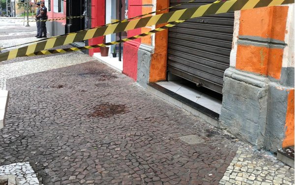 Mulher trans, foi morta a facadas no centro de SP, aos gritos de “Bolsonaro”