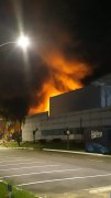 Incêndio em fábrica de Campinas coloca trabalhadores em risco