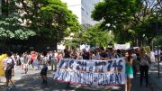 Estudantes e professores iniciam manifestações em BH