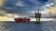 Petroleiros da Noruega iniciam greve por salário em uma posição estratégica