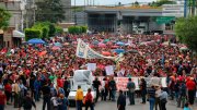Dez mil professores em Michoacán saem em marcha contra a reforma educacional