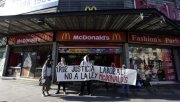 Precarizados unidos no Chile: trabalhadores do McDonald's, Burger King e Starbucks lutaram juntos