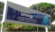 Trabalhadores da UNESP mantêm greve e lutam pelo 13º