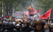 Em Paris, 100 000 pessoas contra a Lei do Trabalho. Blocos de trabalhadores combativos presentes massivamente!