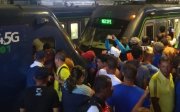 Recife abre comércio e praia mas mantém Metrô em horário reduzido