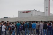 Metalúrgicos da Chery garantem seus direitos após um mês de greve