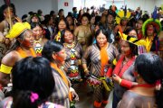 Mulheres indígenas ocupam Fundação Nacional de Saúde em Brasília