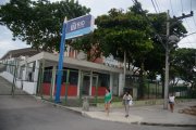 74% das escolas da rede municipal do Rio já presenciaram tiroteios de operações policiais