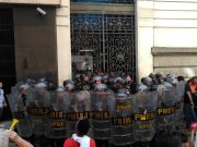 Câmara do Rio aprova reforma da previdência de Crivella com muita repressão a servidores