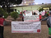 Trabalhadores da educação de Campinas fazem ato contra o retorno escolar e por vacina a todos