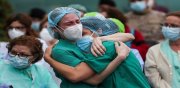 Basta de privilégios: Bolsonaro se dá aumento de 69% e trabalhadoras da saúde ficam sem reajuste