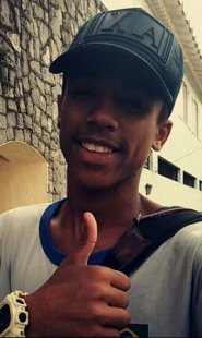 Mais um jovem morto pela polícia brasileira