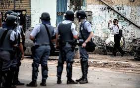 Brasil bate recorde em número de mortos pelas mãos da polícia em 2020, segundo Anuário