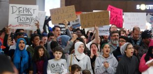 Trump retrocede depois de mobilizações pró-imigrantes