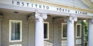 Centro Universitário Metodista IPA em Porto Alegre fecha 12 cursos do dia para noite