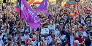 Professores de MG começam greve pelo pagamento do piso e contra o regime de recuperação fiscal de Zema