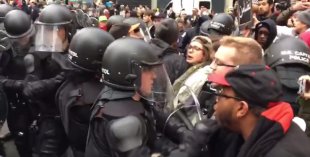 Acontece repressão policial em protesto contra Trump, em Washington
