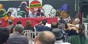 Ato político da reintegração dos metroviários de SP reúne trabalhadores e parlamentares