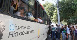 Crivella fura reunião com empresa de ônibus que ataca trabalhadores e a população carioca
