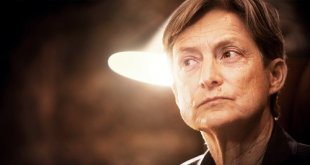 Leia o que escreveu Judith Butler sobre o ataque sofrido no Brasil
