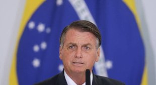 Entre 600 mil mortos e descaso com vacinação, Bolsonaro discursará hoje na ONU