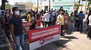 Rodoviários do Recife fazem ato denunciando demissões